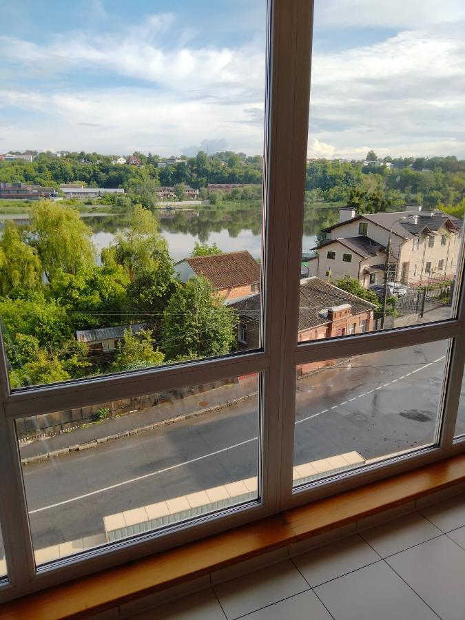 Квартира В Центре С Видом На Речку Южный Буг Vinița Exterior foto